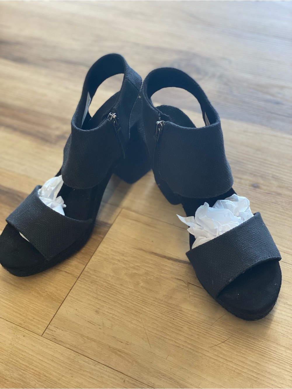 Toms Black Open-Toe Slingback Block Heel Sandals